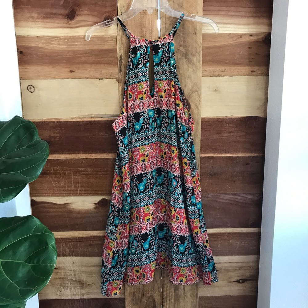 Dress - Picture 2 of 3